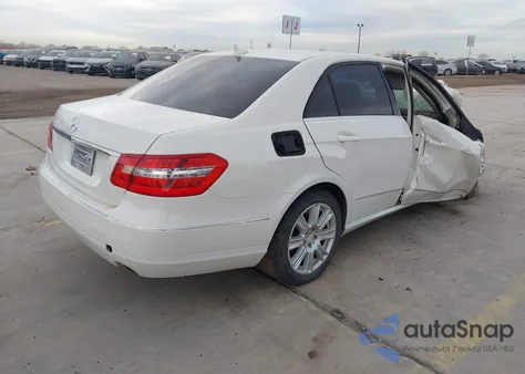 2012 Mercedes-Benz E 350 z USA, uszkodzony, nr VIN WDDHF5KB0CA610191